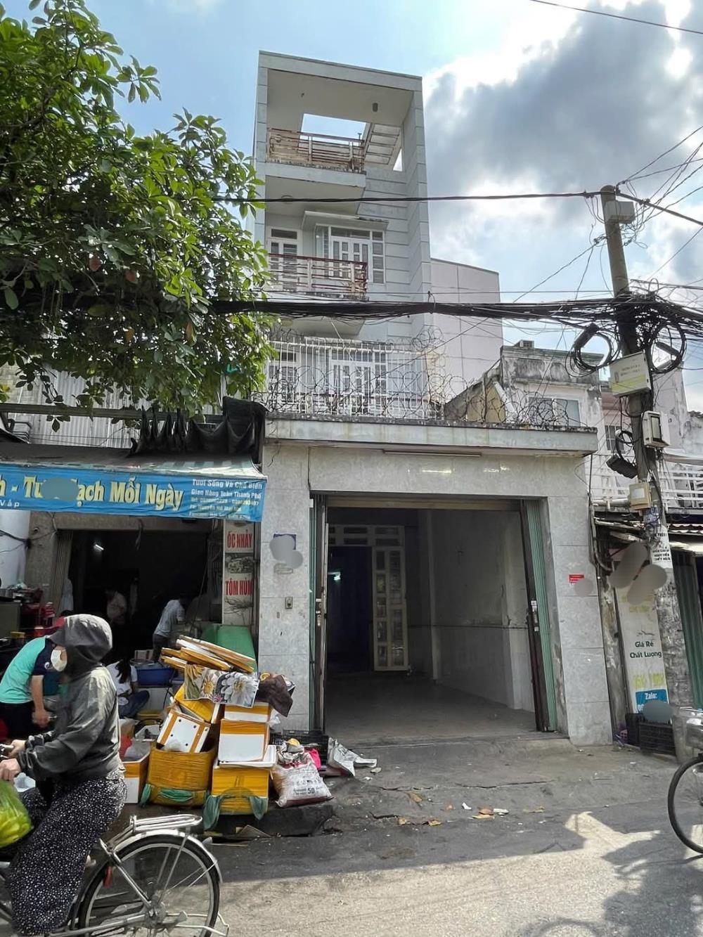 Bán gấp nhà 3 tầng 8x20 ngay mặt tiền đường số phường Bình Hưng Hoà A