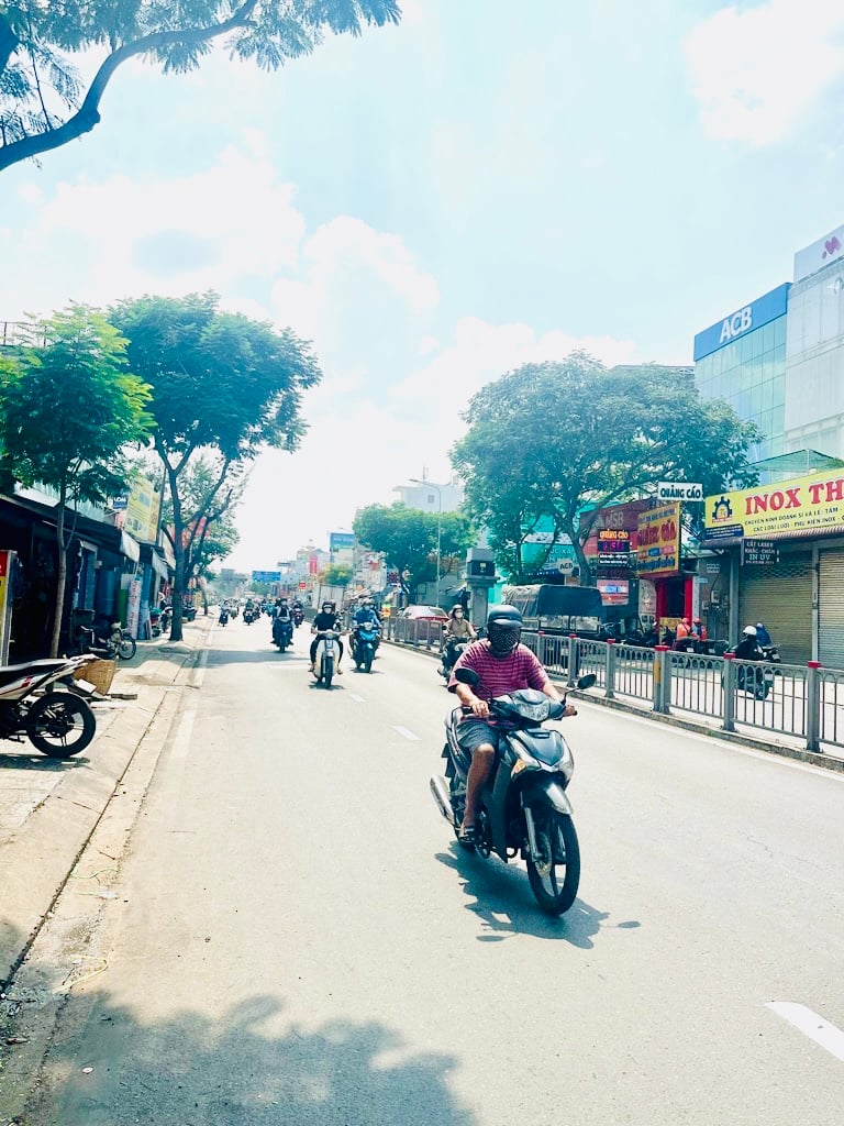 Bán nhà riêng 50m² Mạc Thái Tổ, Cầu Giấy - Khu phân lô ô tô tránh, giá 22 tỷ