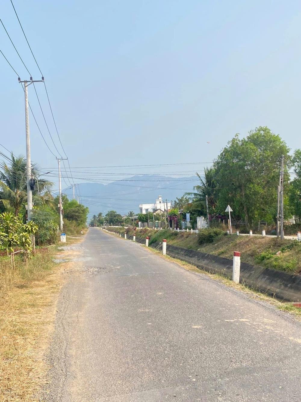 Bán nhà riêng lô góc 307m2 Ninh Thọ Ninh Hòa mặt tiền giá đầu tư