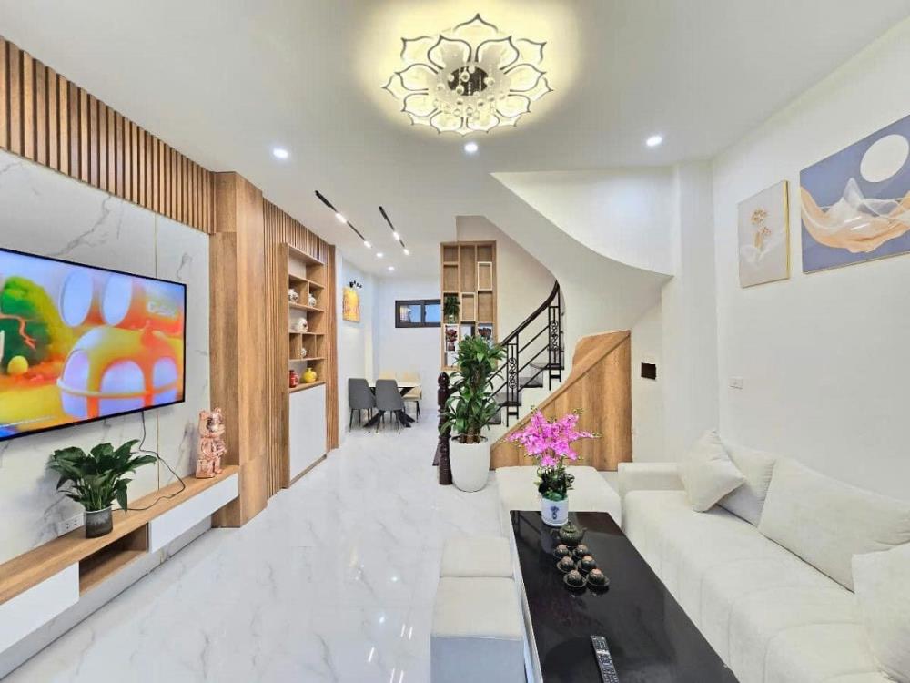 Bán nhà riêng 34m2 phố Minh Khai, Hai Bà Trưng, nhà 4 tầng tiện nghi