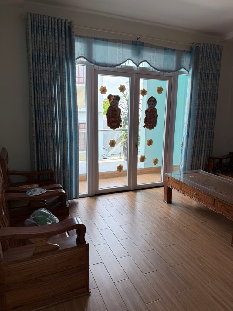 Bán nhà riêng 4 tầng 62m2 Đặng Văn Bi, Thủ Đức, nội thất sang trọng
