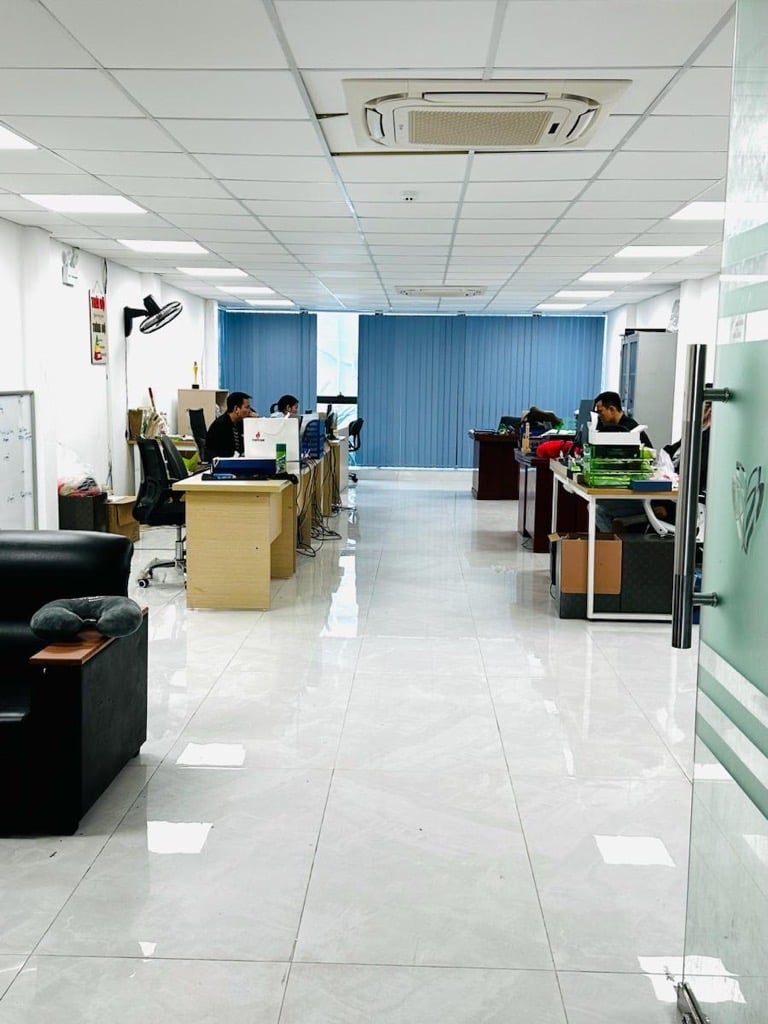 Bán nhà riêng 100m2 tại đường Vũ Phạm Hàm, quận Cầu Giấy, nhiều tiện ích nổi bật