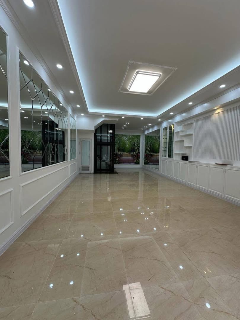 Bán nhà riêng 60m x 5.5m Đông Quan, Cầu Giấy thang máy, kinh doanh, ô tô tránh