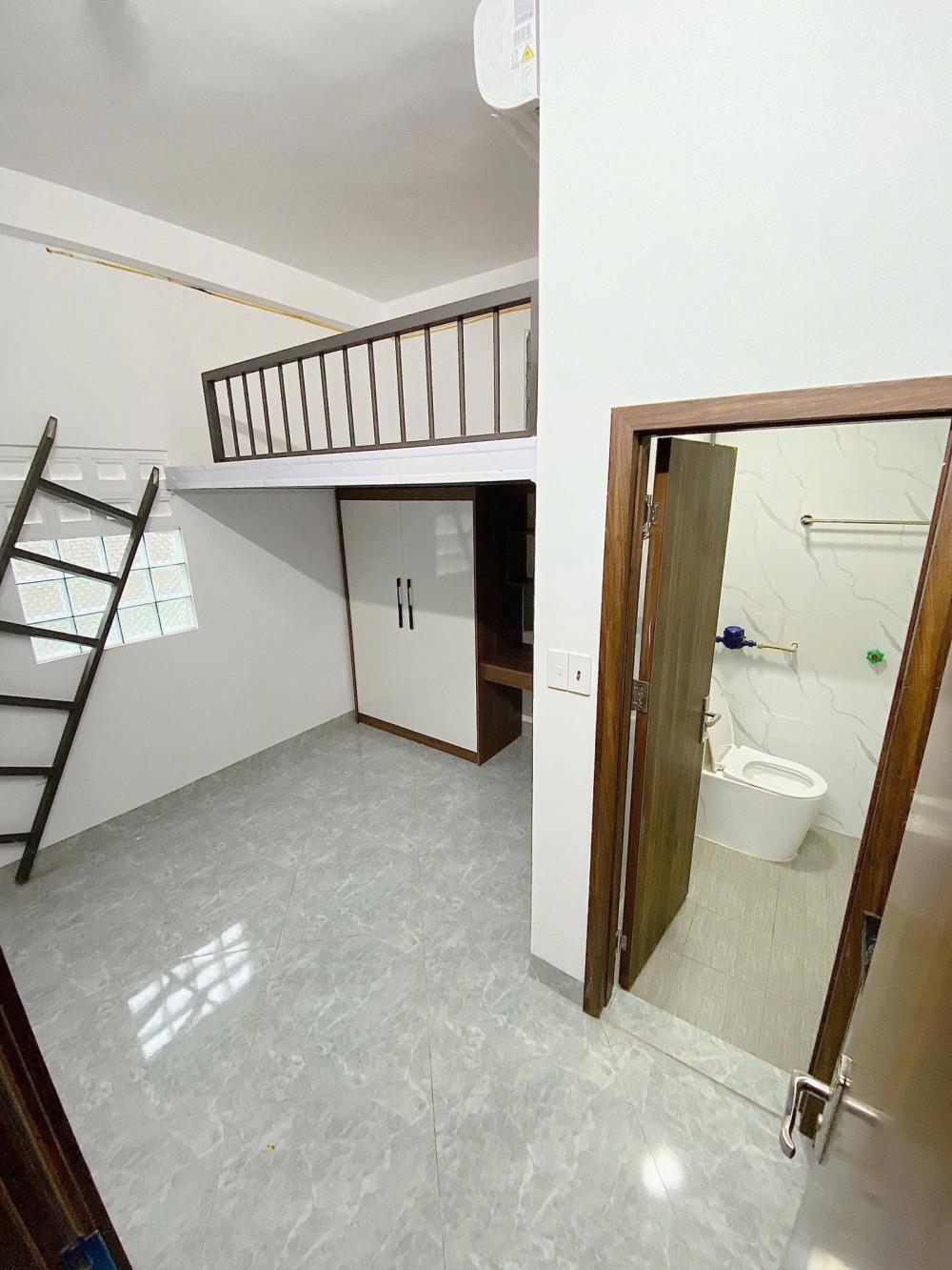 Bán nhà riêng 70m2 ngõ 142 Đê Trần Khát Chân quận Hai Bà Trưng có thang máy