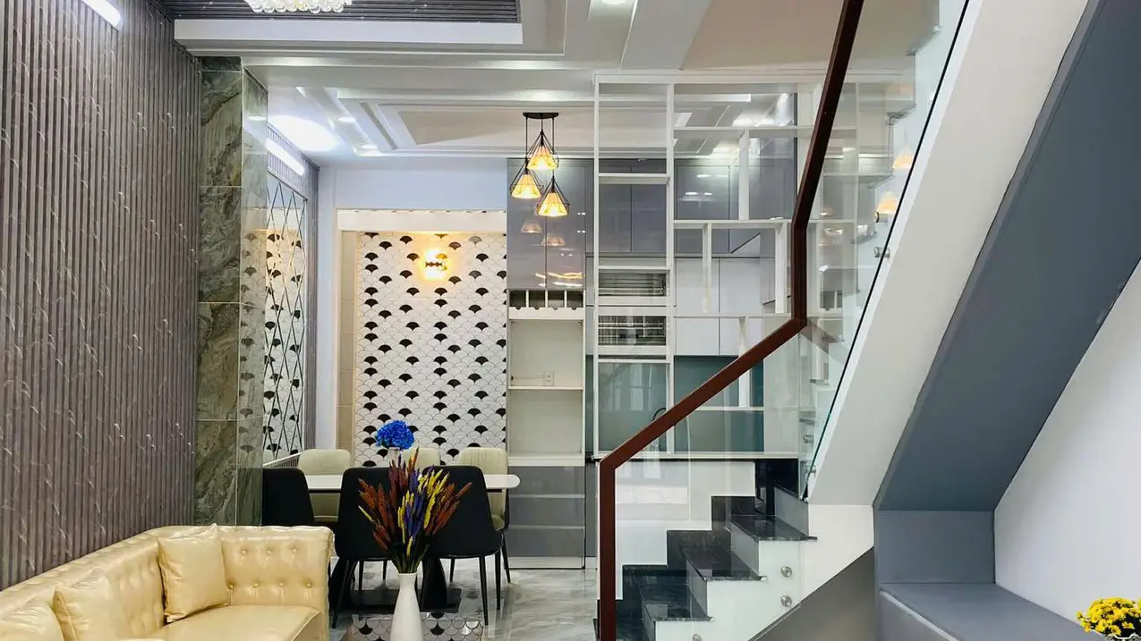 Bán nhà phố 4m x 20m đường Lê Văn Lương Quận 7 tiện ích đầy đủ