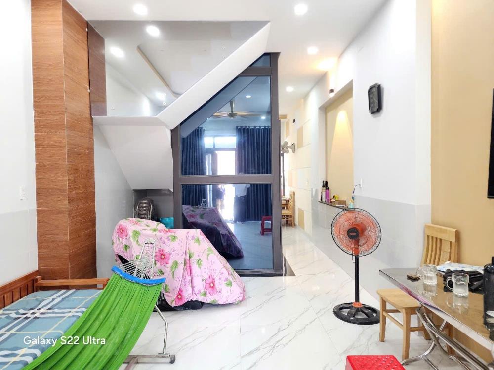 Bán nhà riêng 67m2 hẻm xe hơi Lã Xuân Oai Thủ Đức 6,49 tỷ