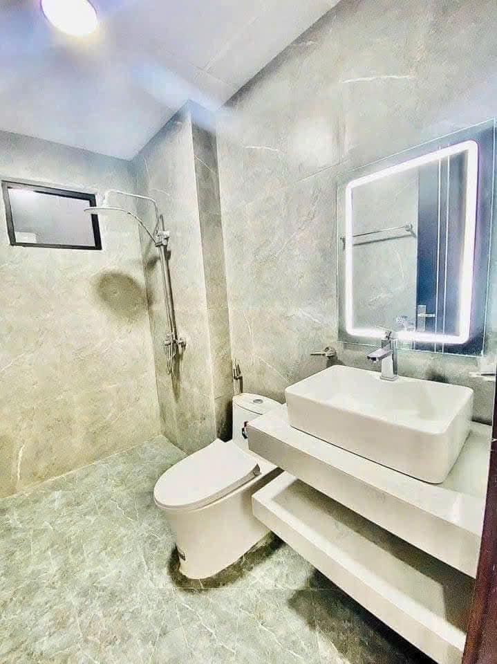 Bán nhà riêng 32m2 tại Tây Mỗ, Nam Từ Liêm, Hà Nội view hồ Vinhomes