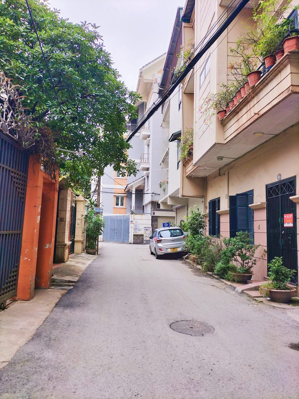 Bán nhà riêng 50m2 tại Hoàng Cầu, Đống Đa, kinh doanh văn phòng đỉnh