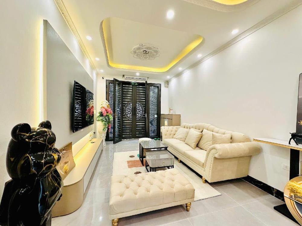 Bán nhà riêng 30m2 tại Lĩnh Nam, Hoàng Mai, Hà Nội, sổ đẹp giá 5,2 tỷ