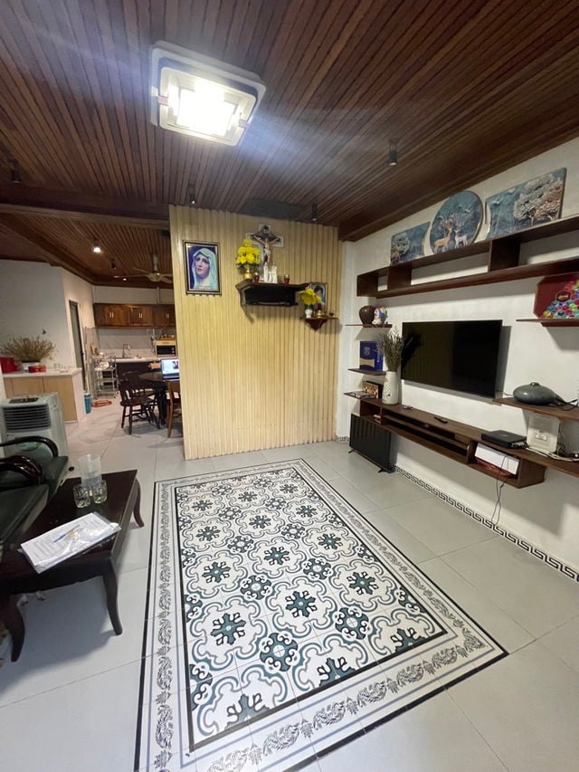 Bán nhà 2 tầng diện tích 6m x 11m hẻm xe hơi đường Phú Thọ Hòa Quận Tân Phú