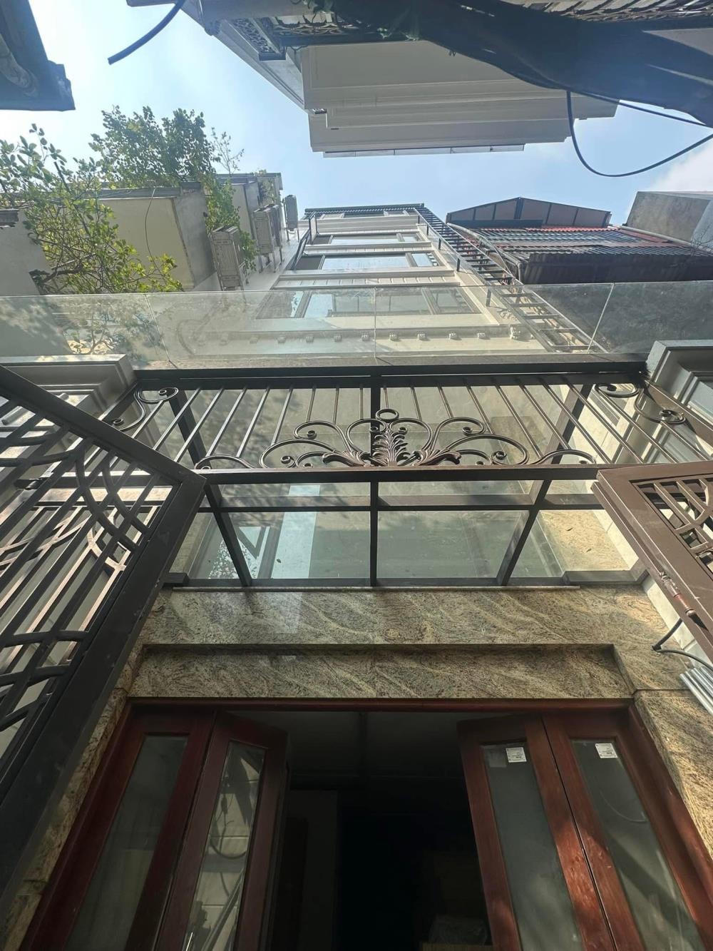 Bán nhà riêng 56m2 phố Trương Định, quận Hai Bà Trưng, 7 tầng hiện đại