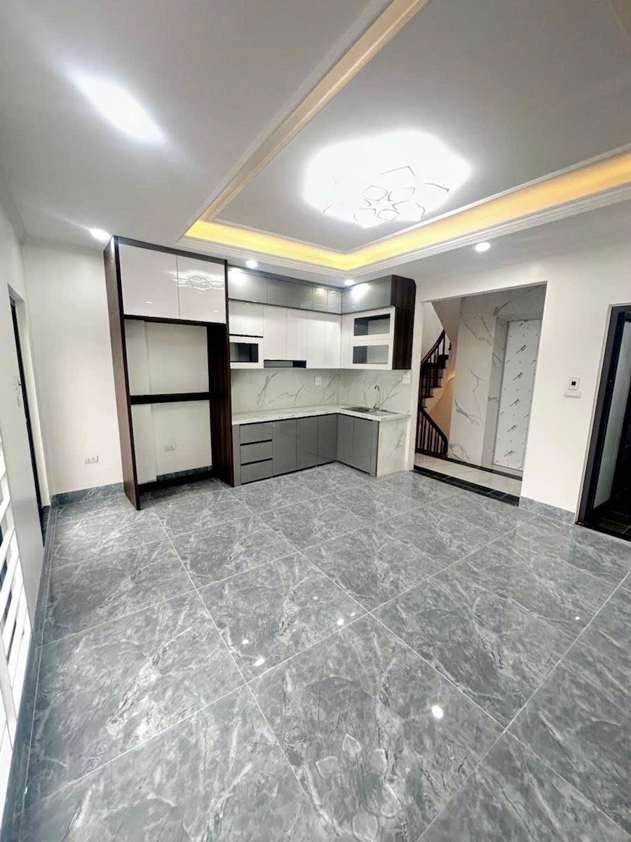 Bán nhà riêng 40m2 Khương Đình, Thanh Xuân thang máy hiện đại an sinh tốt