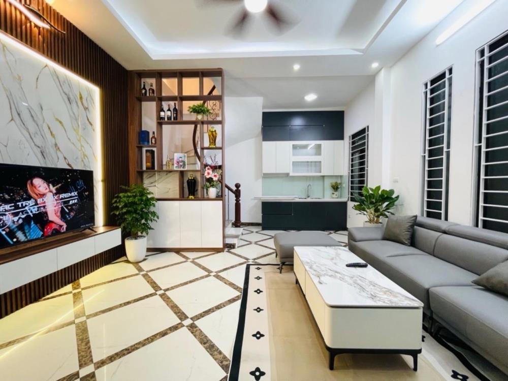 Bán nhà biệt thự liền kề 35 m2 tại Mai Động, Hoàng Mai, Hà Nội, view chung cư thoáng sáng