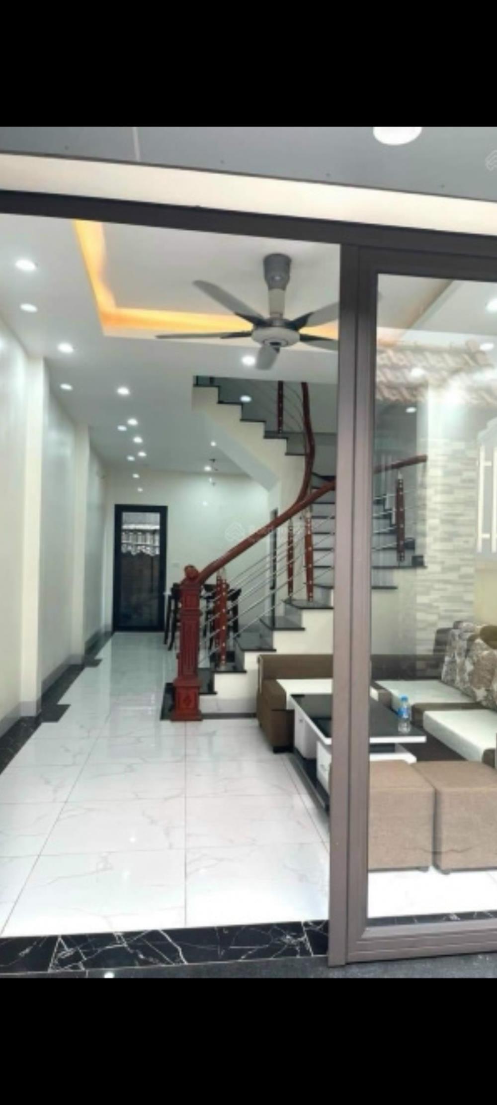 Bán nhà phố Tô Hiệu Hà Đông 42m2 mặt tiền 4m giá 8 tỷ có sổ đỏ