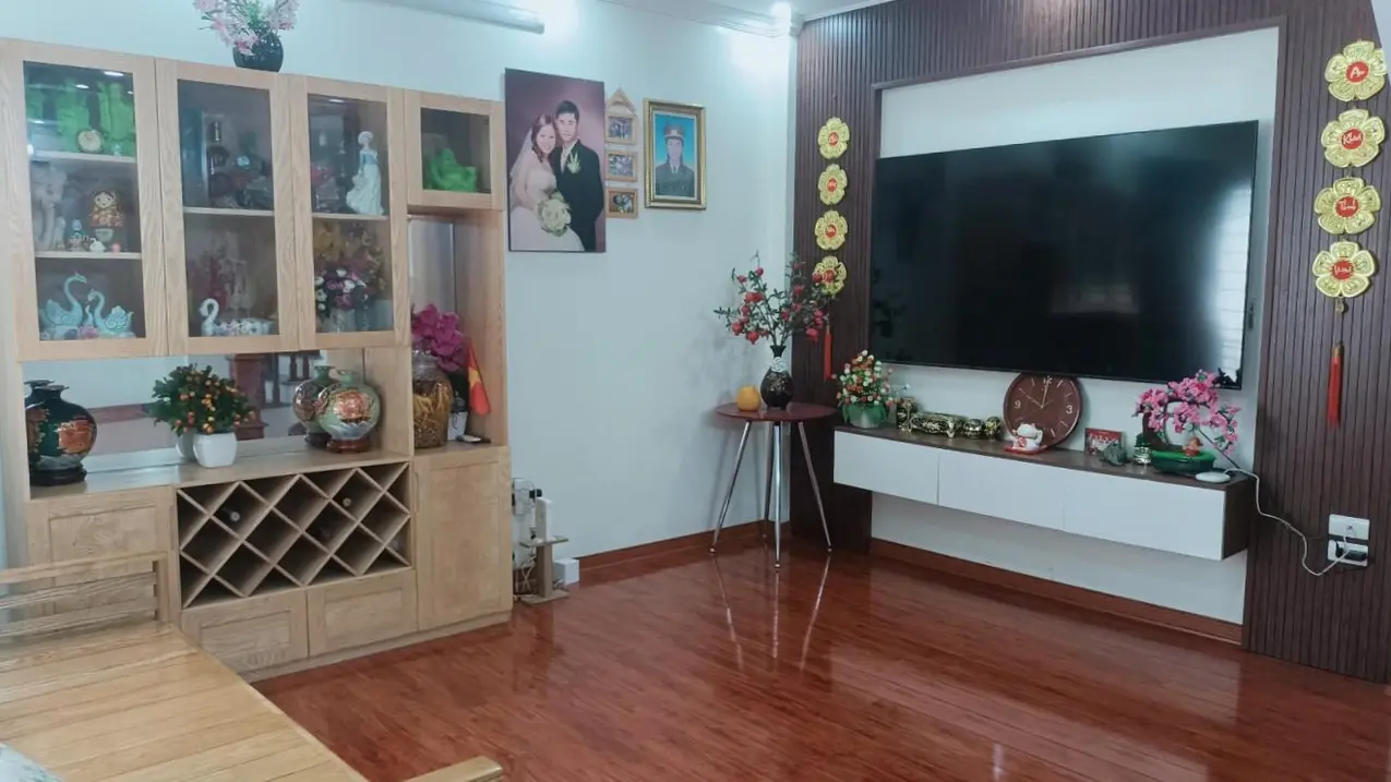 Bán nhà riêng 42m2 đường Khương Đình, Thanh Xuân, giá 9 tỷ có tiện ích đầy đủ