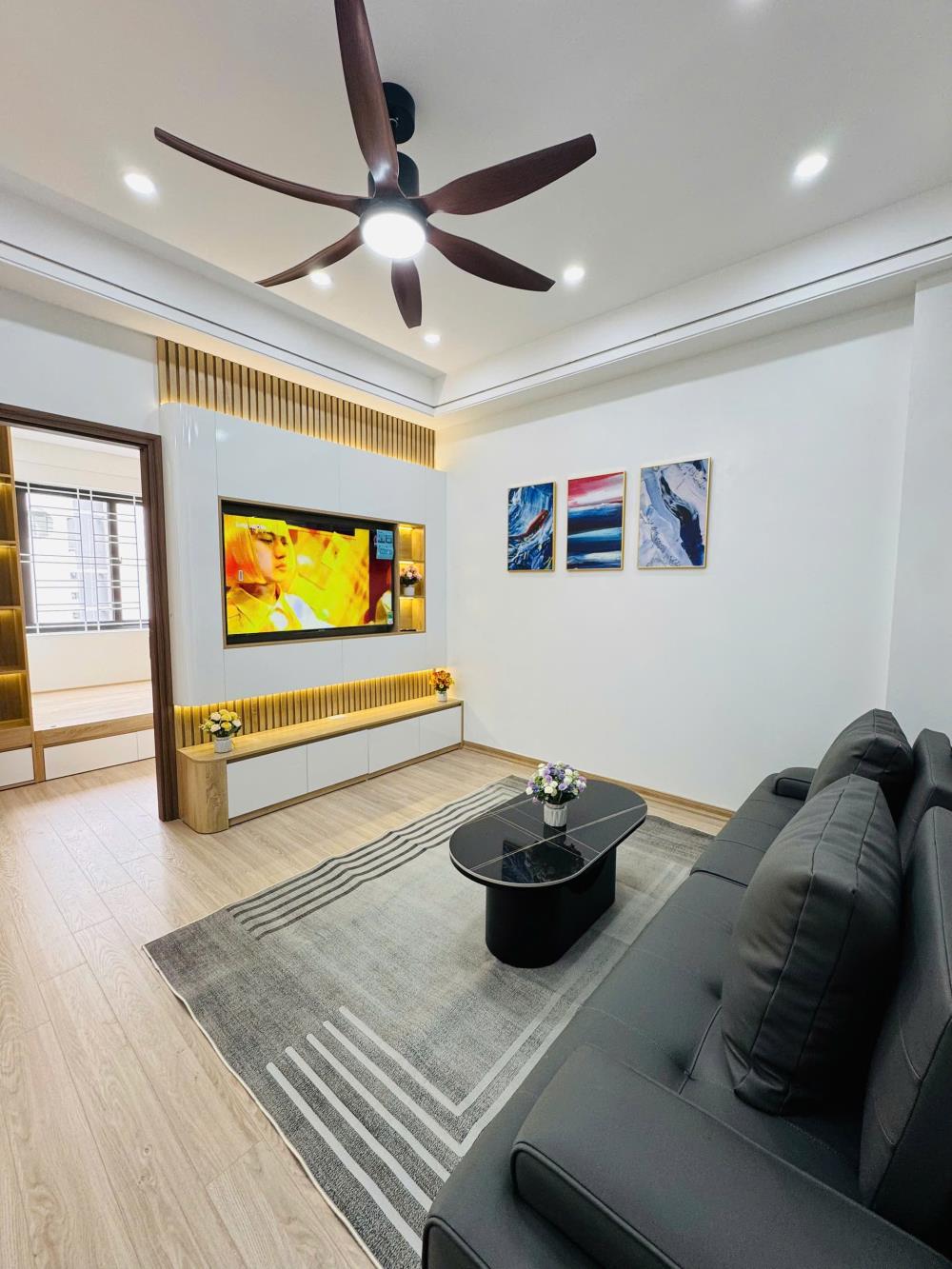 Bán căn hộ studio Lancaster, 50m2, cơ bản CĐT, giá 5.5 tỷ