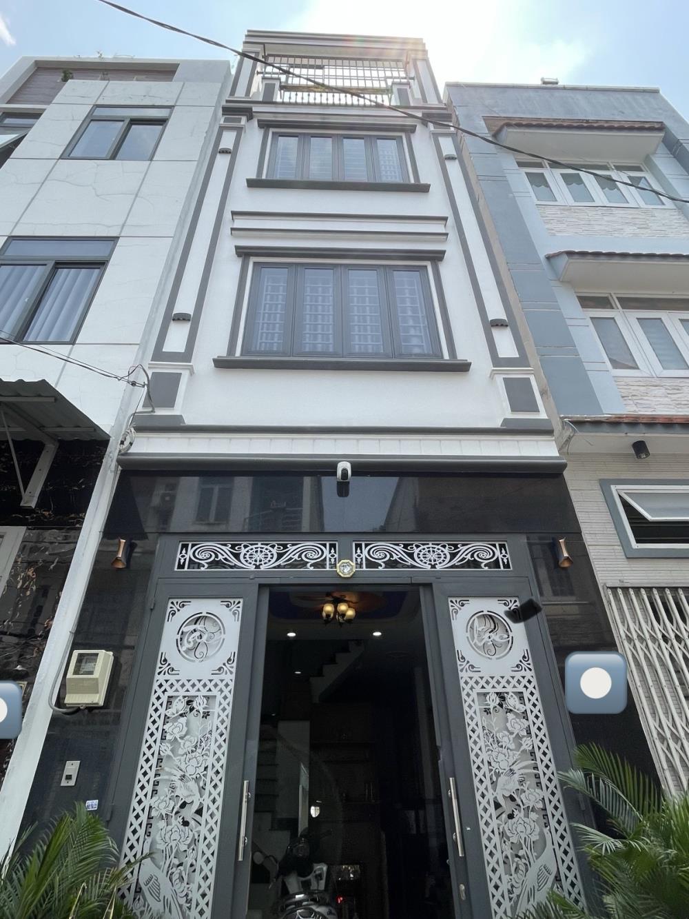 Bán nhà riêng 40m2 Hoàng Hoa Thám, Bình Thạnh, nội thất mới