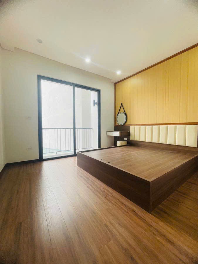 Bán nhà Văn Hội, diện tích 52m², 4 tầng, mặt tiền 3,8m, giá 9,3 tỷ, có thương lượng