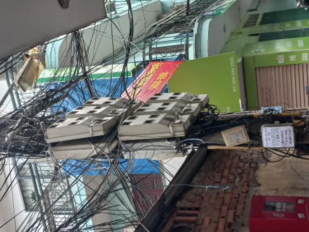 Bán nhà riêng 4 tầng mặt tiền 5.2m Thái Thịnh Đống Đa 75m2 sổ đỏ giá 23 tỷ
