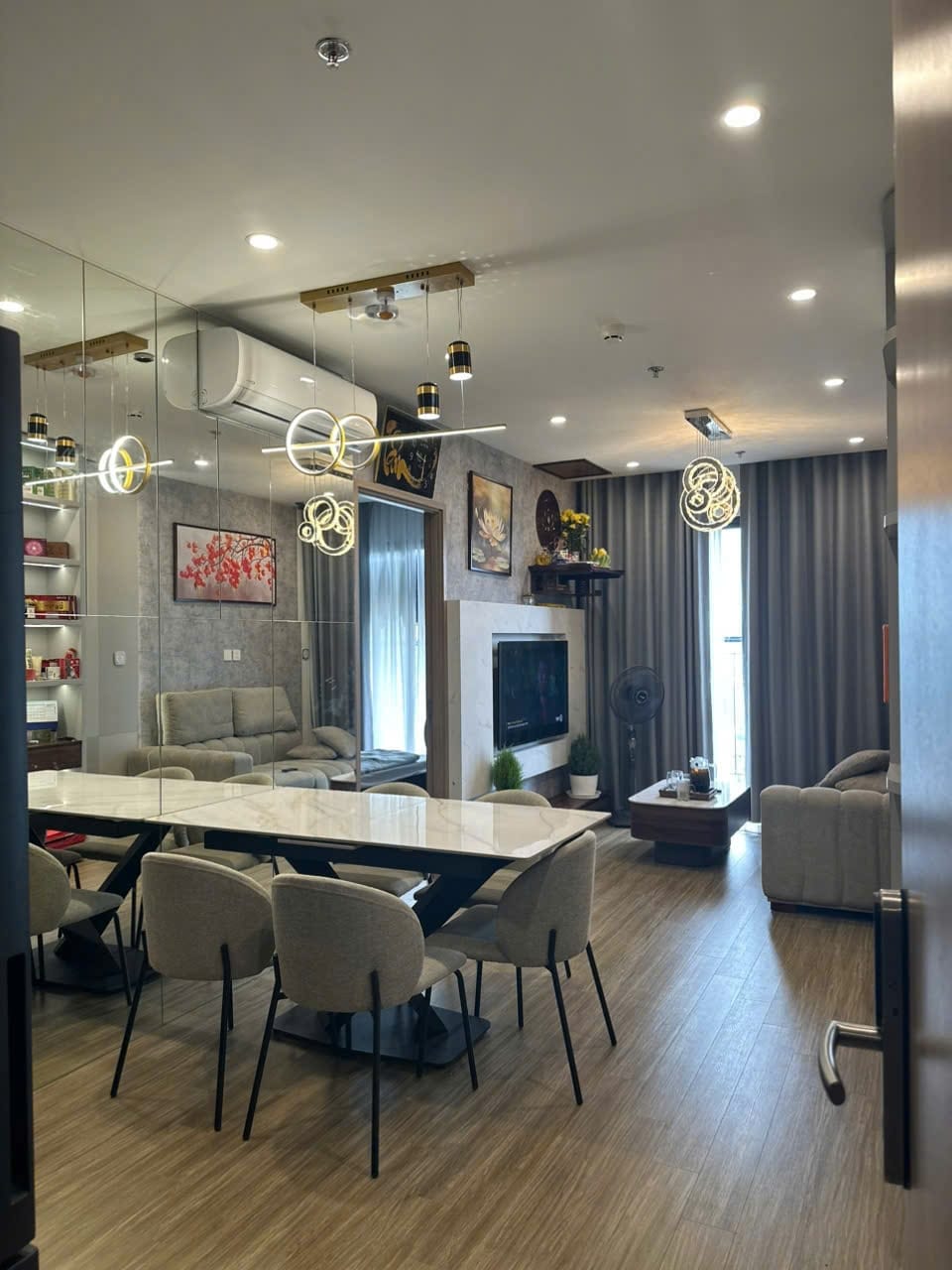 Bán căn hộ chung cư 63m² Vinhomes Ocean Park, Gia Lâm, Hà Nội tiện ích đầy đủ