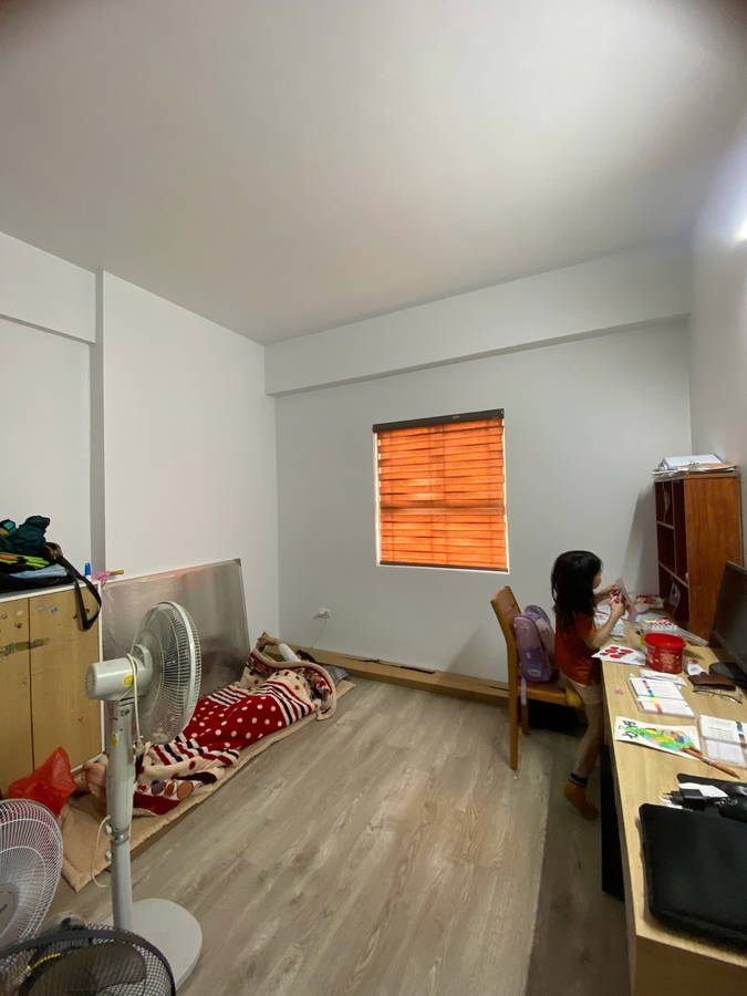 Bán căn hộ chung cư 70 m2 Thạch Bàn, Long Biên gần Aeon và bệnh viện