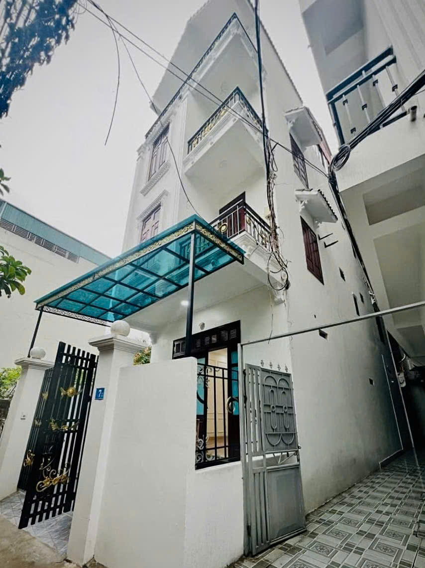 Bán nhà riêng 69m2 đường Việt Hưng, quận Long Biên, 4 tầng mới, 7.8 tỷ VNĐ