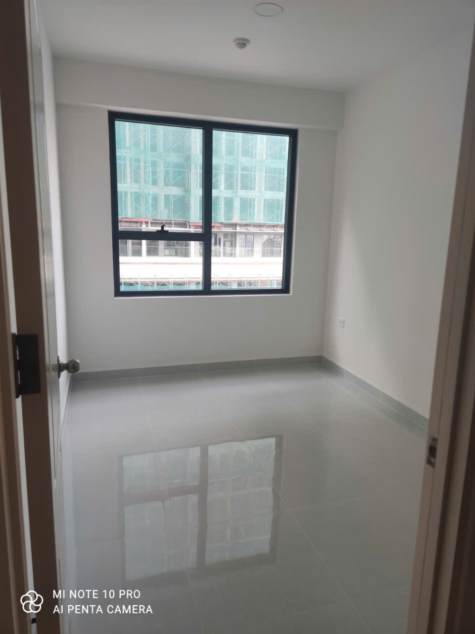 Bán căn hộ chung cư Soho Residence Quận 1 diện tích 56m2 giá chỉ 5.2 tỷ