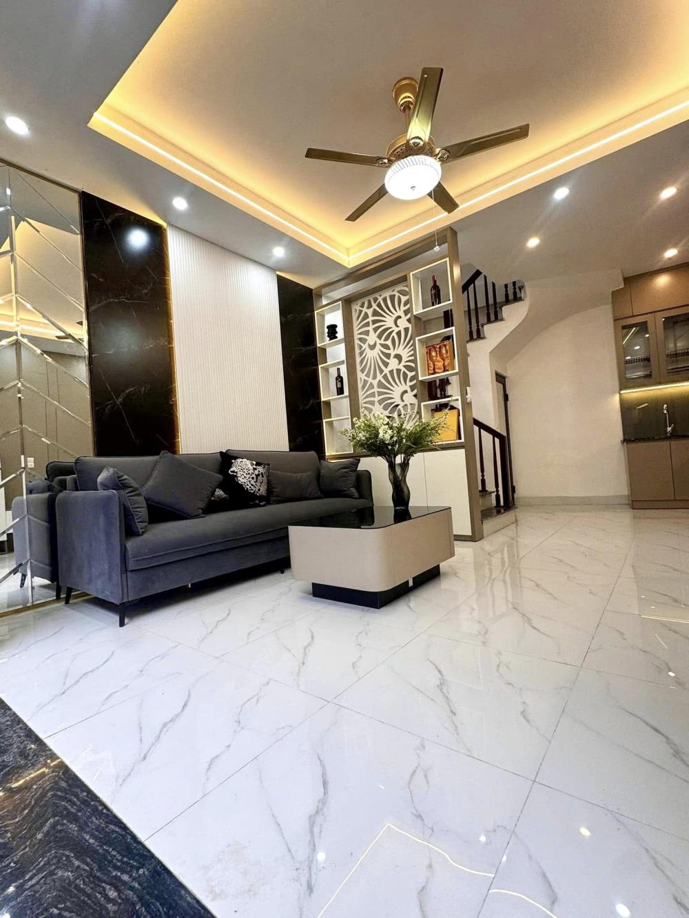 Bán nhà riêng 31 m2 tại Xuân La, quận Tây Hồ, ô tô gần hồ Tây