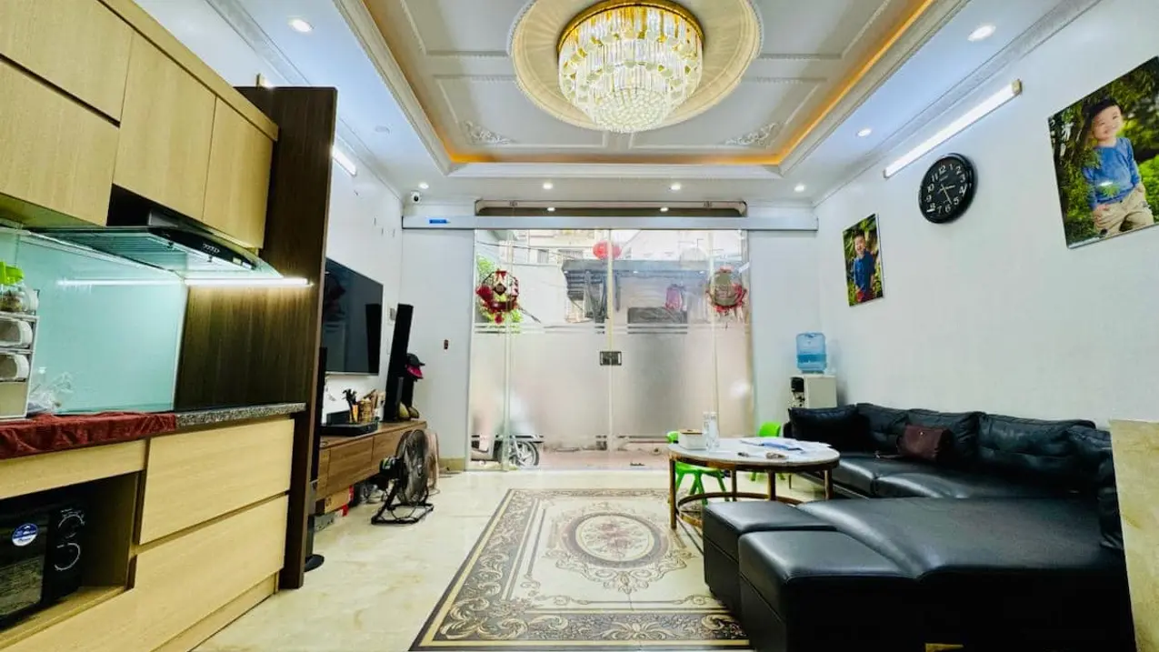 Bán nhà riêng 33m² đường Ngọc Thụy Long Biên giá 5,9 tỷ gần phố