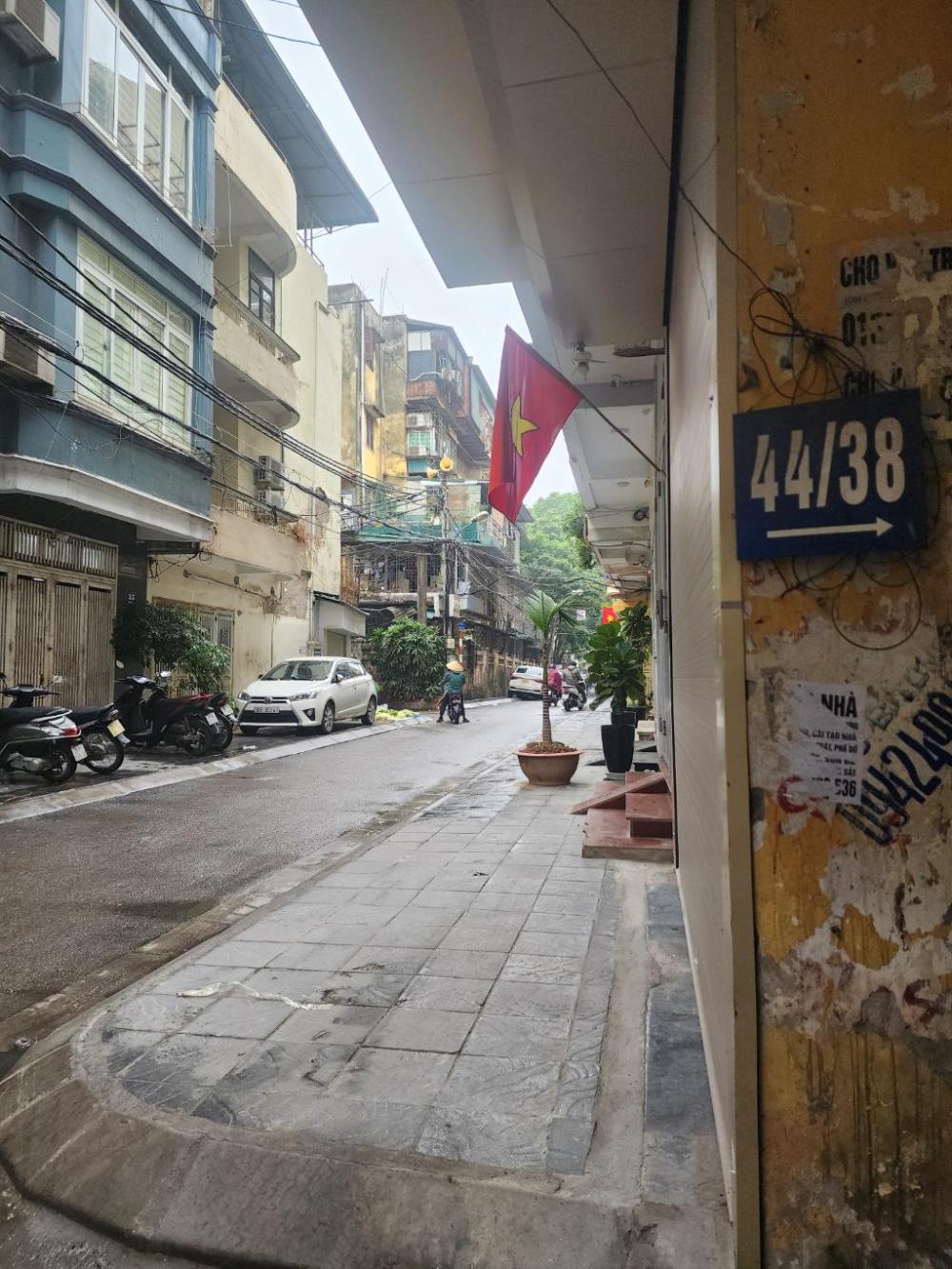 Bán nhà riêng 4 tầng 32m2 phố Võ Thị Sáu quận Hai Bà Trưng ô tô đỗ cửa lô góc