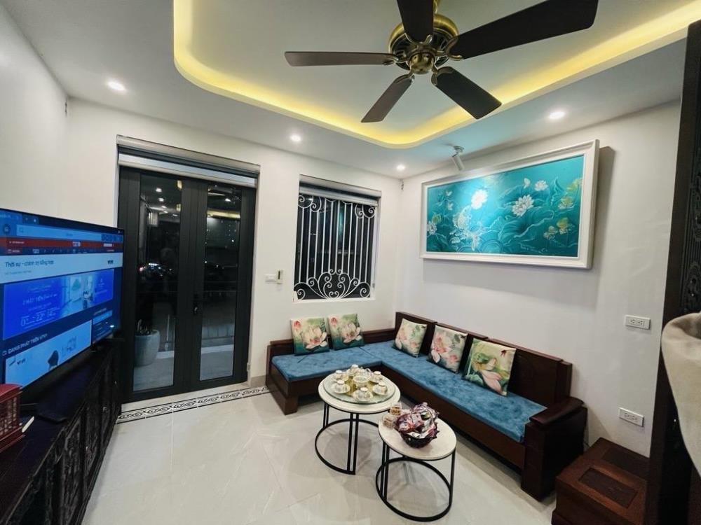 Bán nhà Sài Đồng, 56m2, ô tô tránh, 4 tầng, gần Vinhomes Riverside, giá hơn 10 tỷ