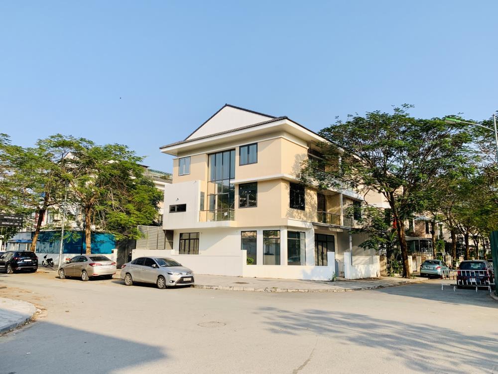 Bán nhanh căn góc 2 mặt tiền biệt thự Dương Nội dt 300m2 giá 40 tỷ