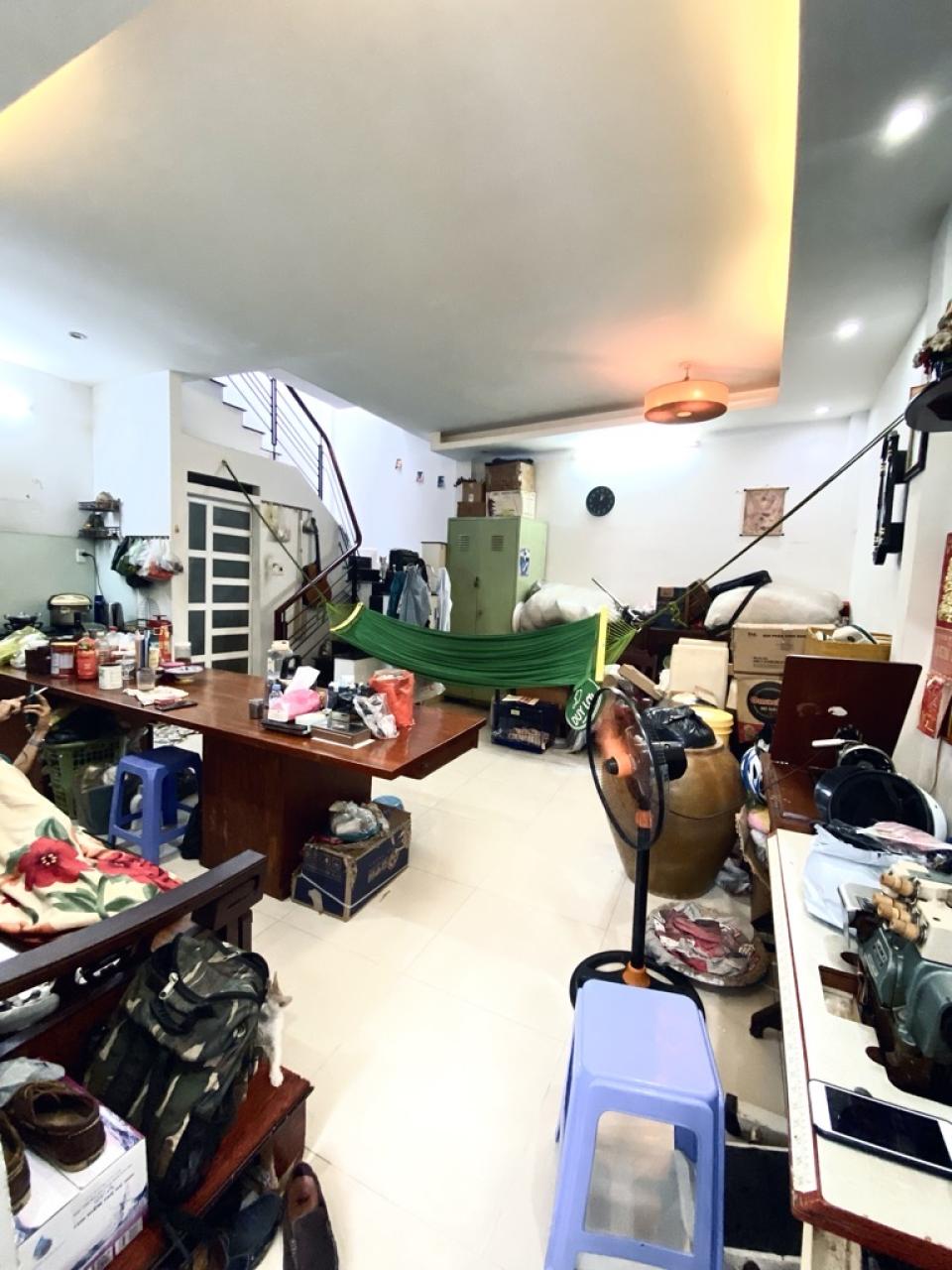 Chuyển nhượng nhà riêng 2 tầng Mễ Cóc Quận 8 diện tích 58m2 giá chỉ 3,99 tỷ
