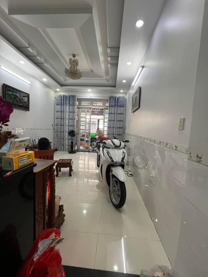 Bán nhà riêng 3 tầng 96m2 Nguyễn Phúc Chu Tân Bình giá chỉ 8,8 tỷ