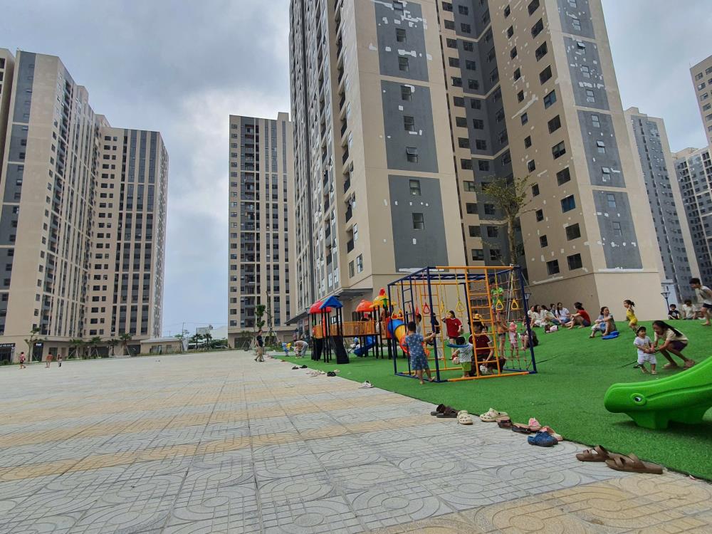 Cho thue căn 2 ngủ nhà mới tinh bếp tủ bếp nóng lạnh đầy đủ giá 4tr ở ngay