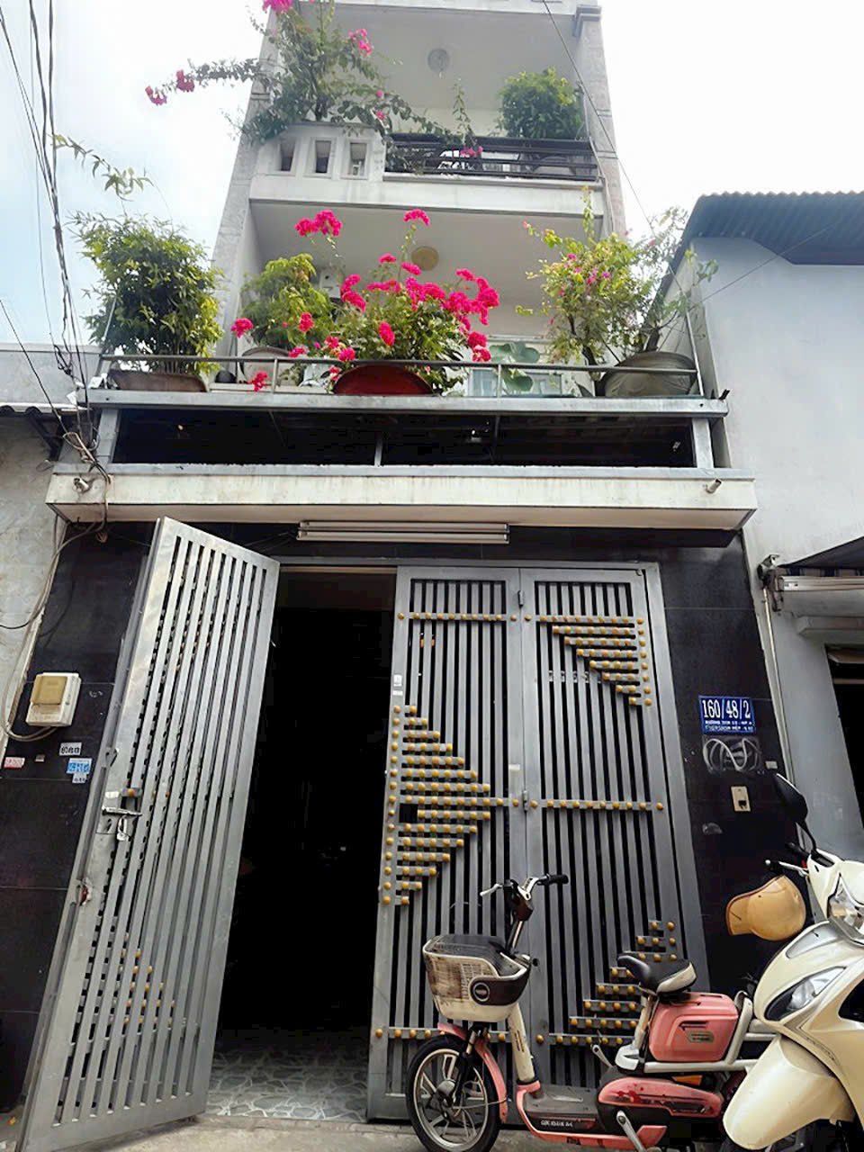 Bán nhà riêng 1 trệt 2 lầu sân thượng Tân Chánh Hiệp Quận 12 diện tích 55m2 gần bệnh viện