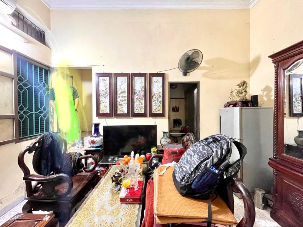 Bán nhà riêng Đê Tô Hoàng Quận Hai Bà Trưng 25m2 3 tầng giá 3,8 tỷ gần trung tâm
