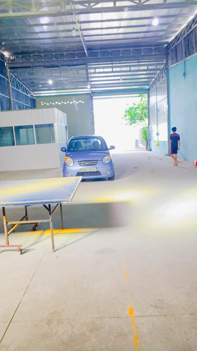 Cho thuê kho 300 m2 có sân rộng có điện 3 pha quận Bình Thuỷ