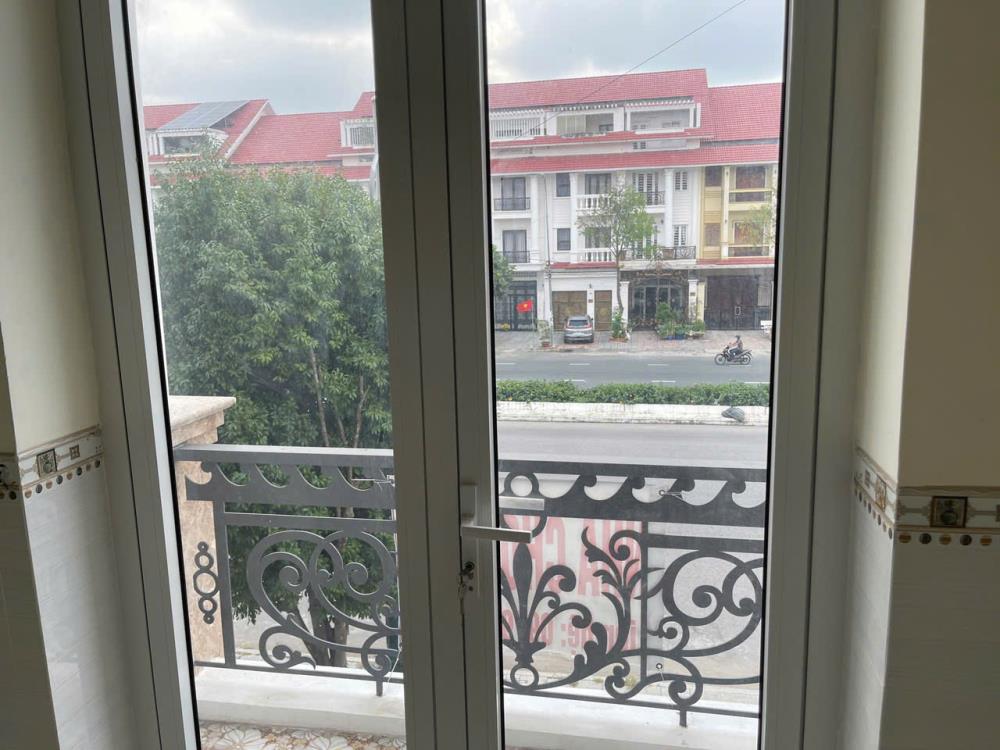 Cho thuê nhà phân lô Nguyễn Xiển Thanh Xuân, 60m2 x 5 tầng, ngõ ô tô tải, đỗ cửa, mọi mô hình, 18tr