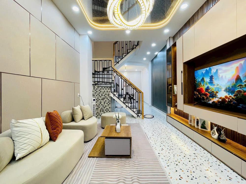 Bán nhà riêng 66m2, phố Kim Mã, Ba Đình, lô góc 3 mặt thoáng, giá 13,5 tỷ