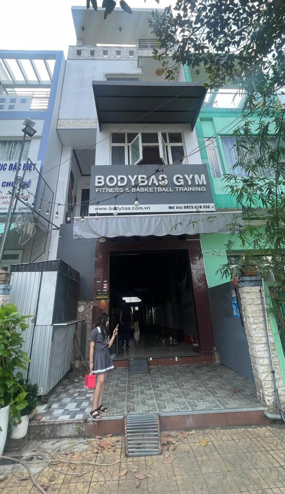 Cho thuê nhà riêng 120m2 đường Trần Văn Trà, khu dân cư Hưng Phú 1, tiện ích kinh doanh