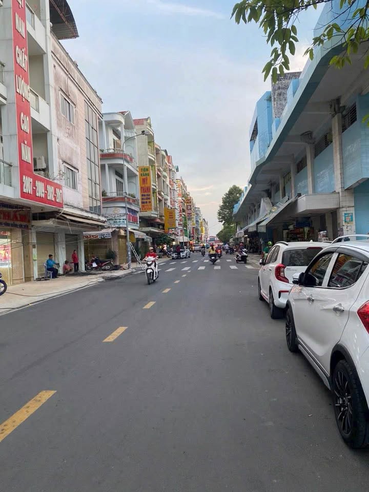Bán nhà riêng 128 m2 mặt tiền Lý Hồng Thanh Phường Cái Khế Quận Ninh Kiều Cần Thơ đầu tư cực tốt