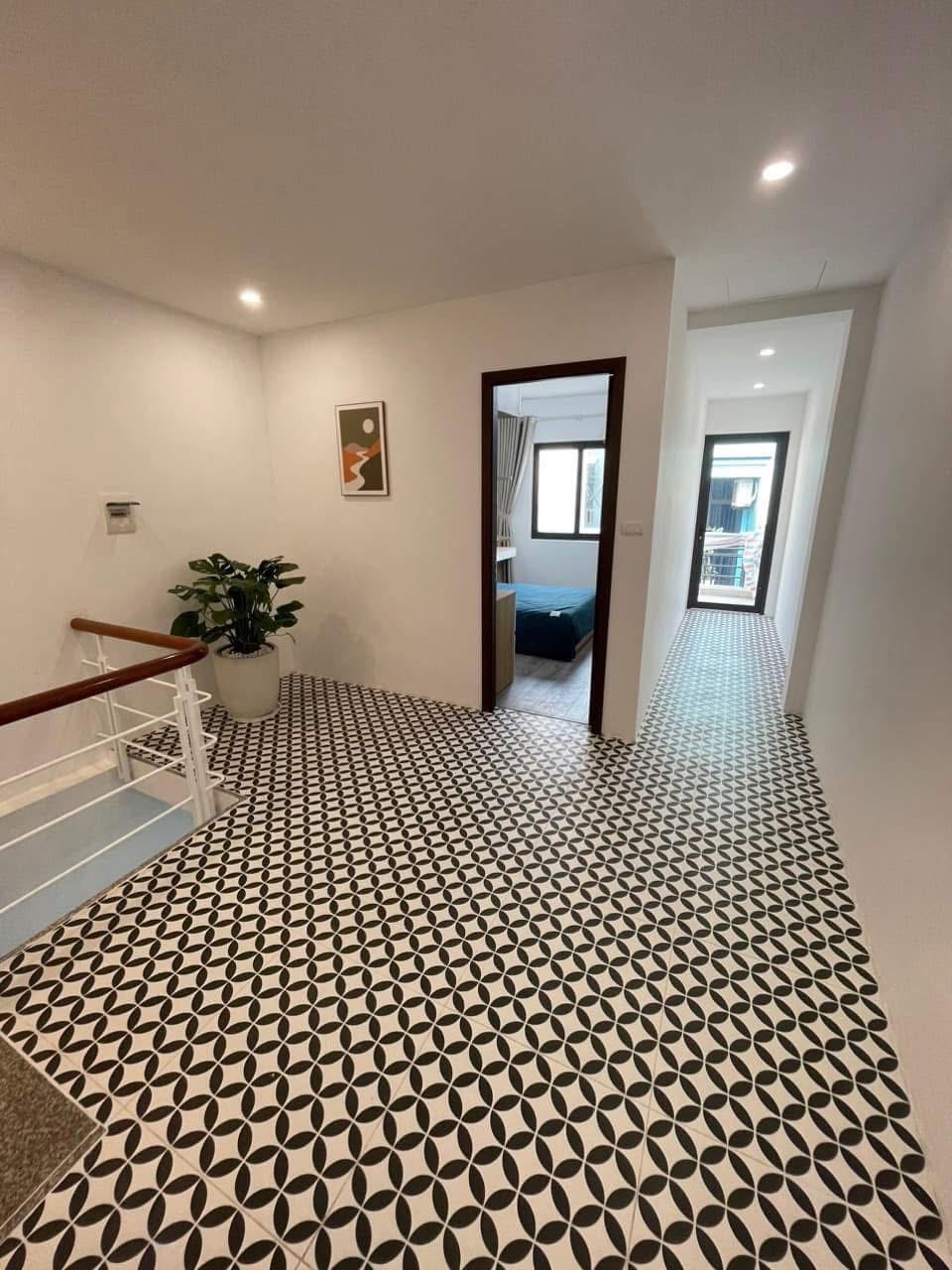 Bán nhà riêng tại Cầu Giấy 38m2 4 tầng ngõ rộng 20m ra phố