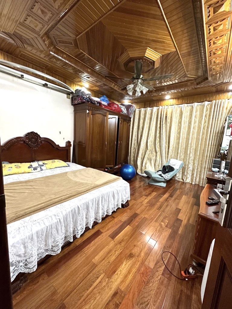 Bán nhà riêng Nguyễn Sơn, Long Biên 50m2, 7 tầng thang máy ô tô vào nhà