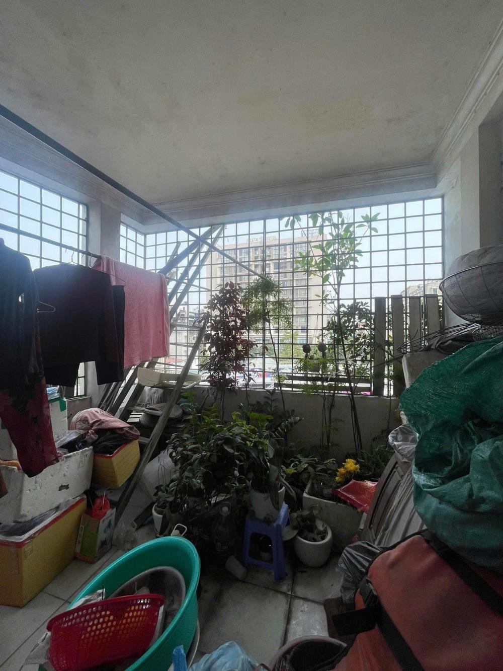 Bán nhà riêng 34 m2 Hào Nam, Đống Đa, Hà Nội tiện nghi, kinh doanh đỉnh