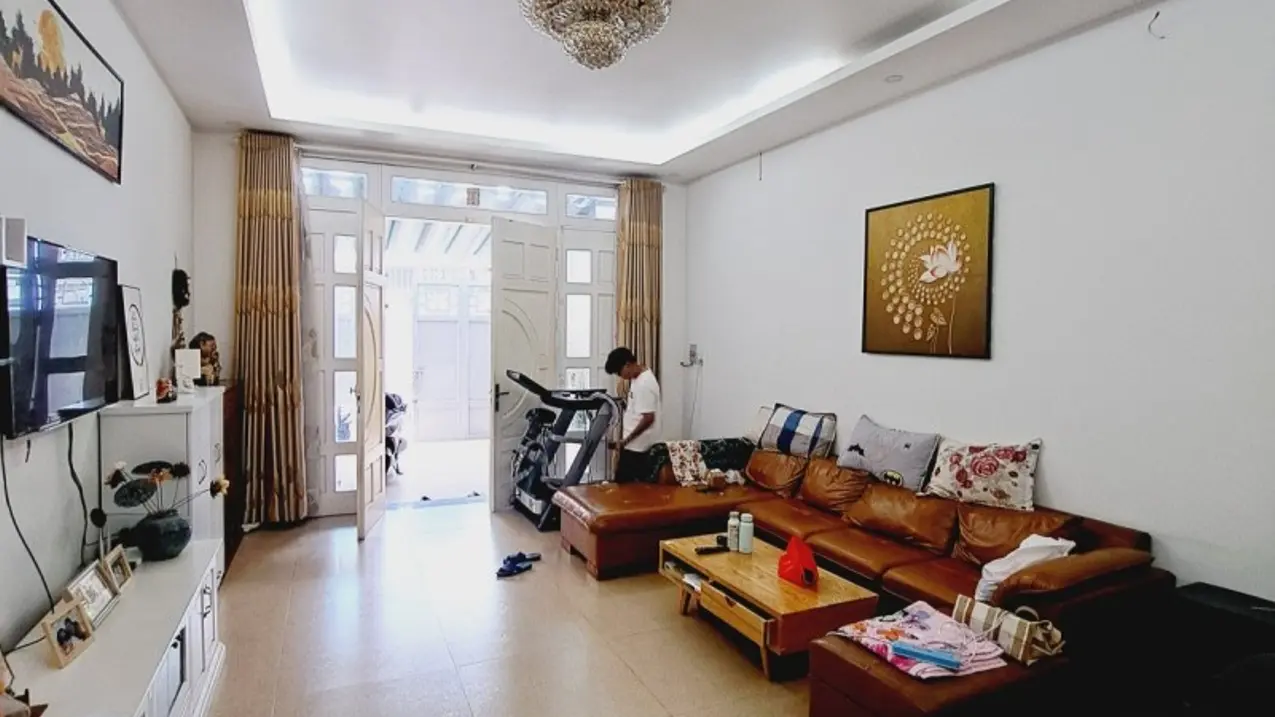 Bán nhà 100m2, 3 tầng, 3PN, 4WC, Q.9, Thủ Đức, 7.5 tỷ, sổ hồng