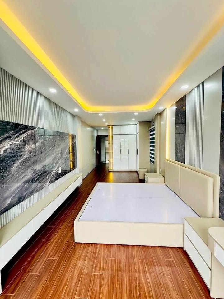 Bán nhà riêng Tân Mai, Hoàng Mai, Hà Nội, 40m2, giá 6,4 tỷ