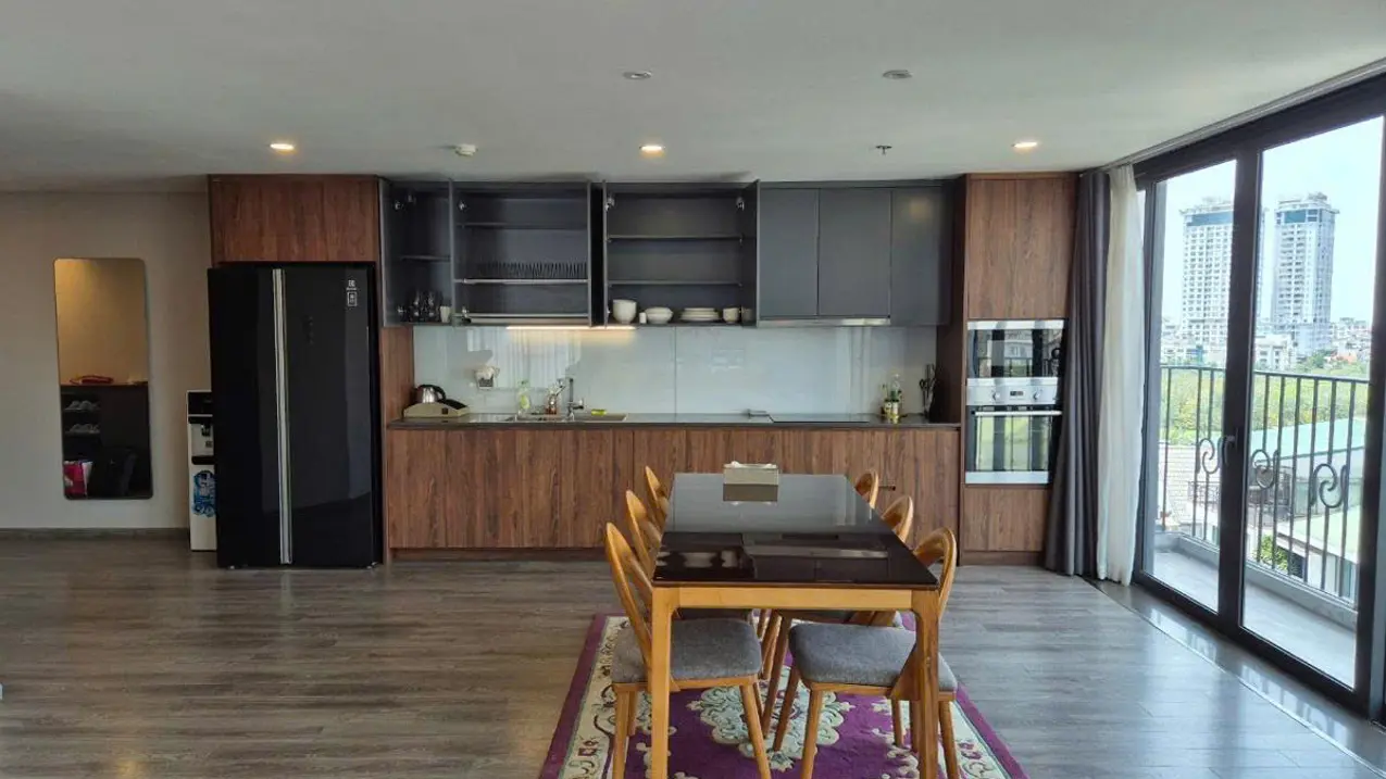 Bán căn hộ chung cư 179m2 toà Penstudio 699 Lạc Long Quân Tây Hồ đầy đủ tiện ích