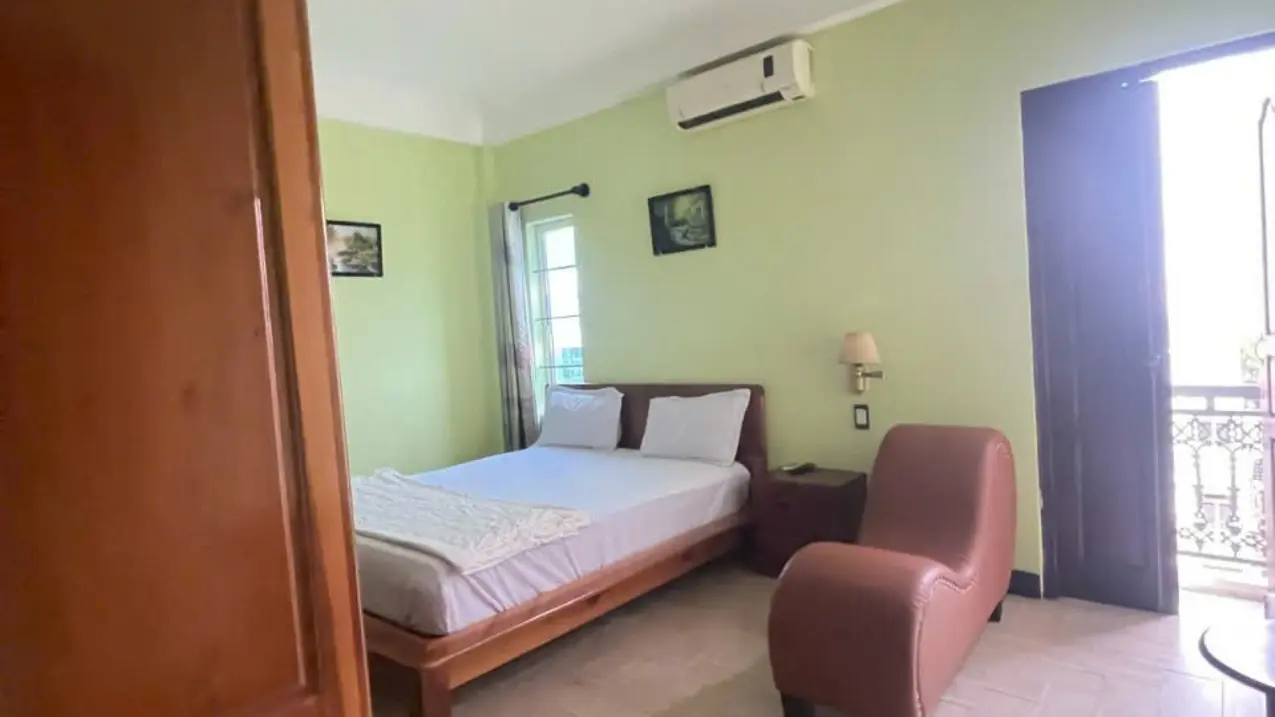 Bán toà khách sạn 90m² gần biển Mỹ Khê, Ngũ Hành Sơn, Đà Nẵng dòng tiền tốt
