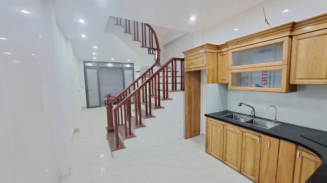 Bán nhà riêng 38m2 ngõ 1 Bùi Xương Trạch Thanh Xuân đầy đủ nội thất